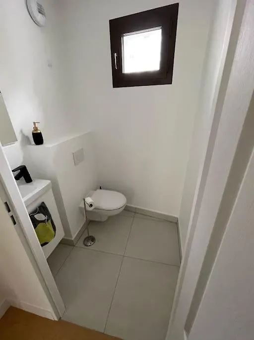 Appartement Familial De Qualite Parigi 0*,